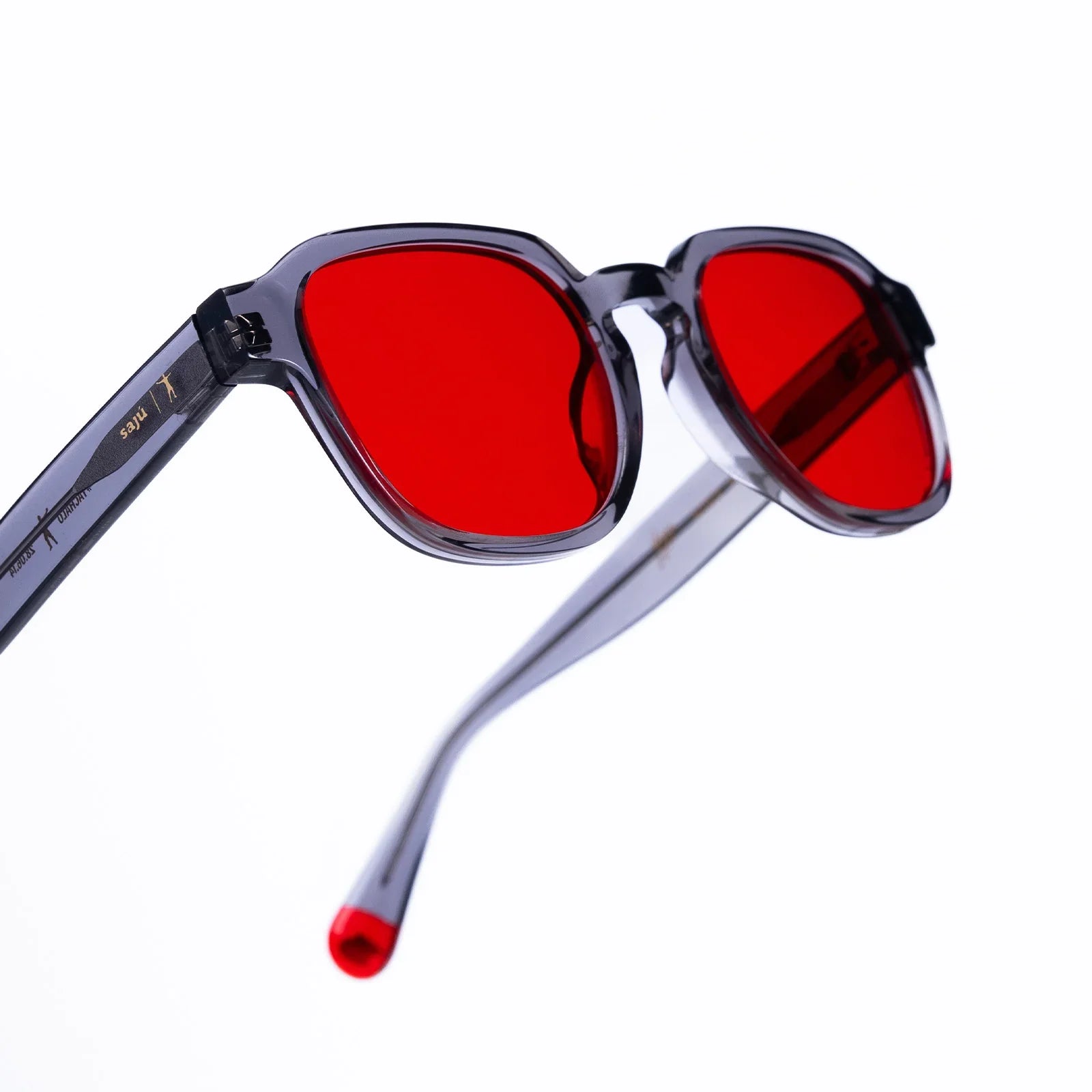 Las Calidosas Gray - Lente Rojo