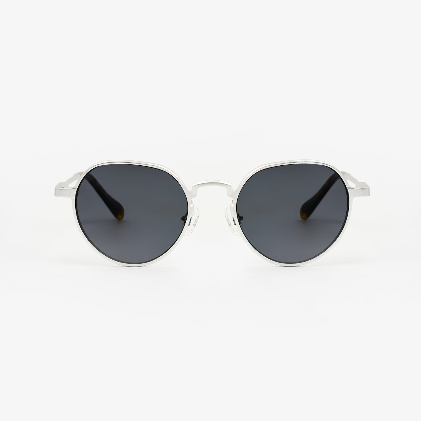 Resort Frosted Silver