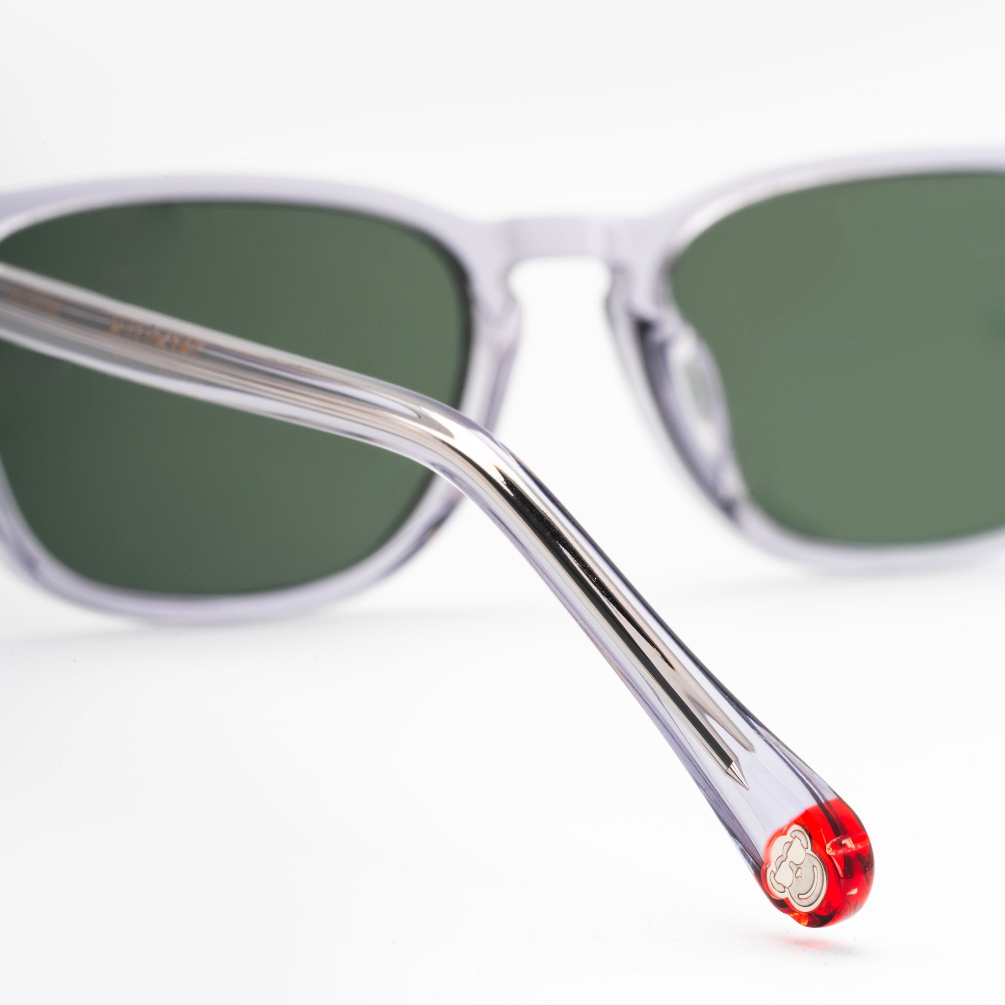 Bullseye Transparent Gray