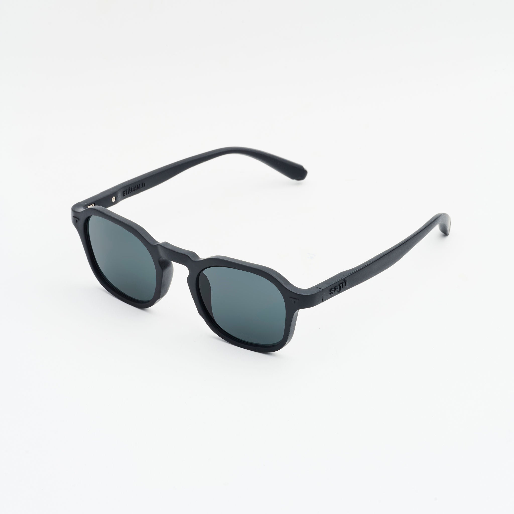 Lup Black
