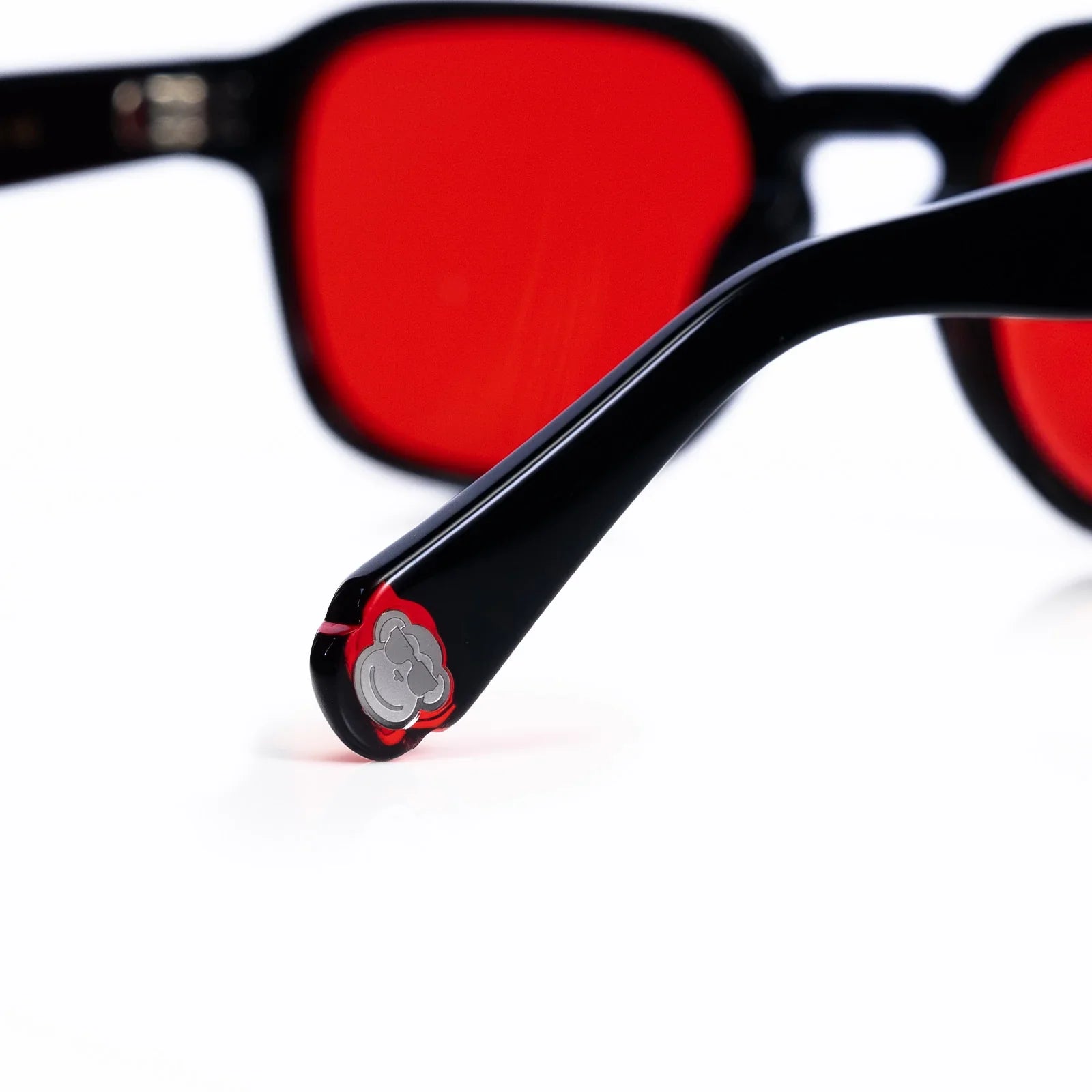 Las Calidosas Black - Lente Rojo