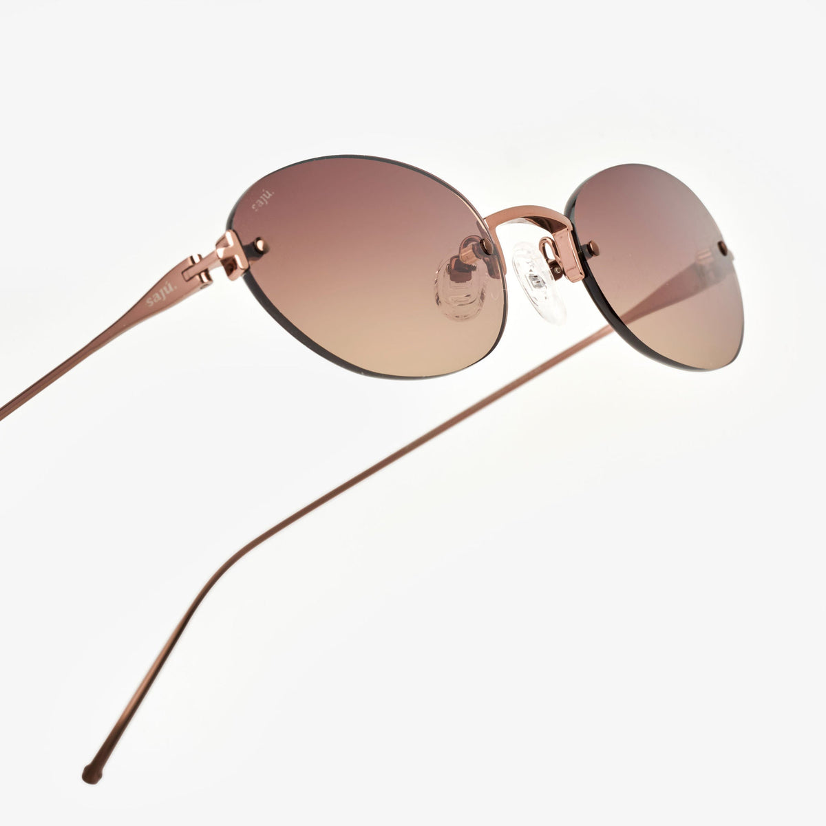 Gafas Sajú M52 Sol (M55C201S) — diagonal