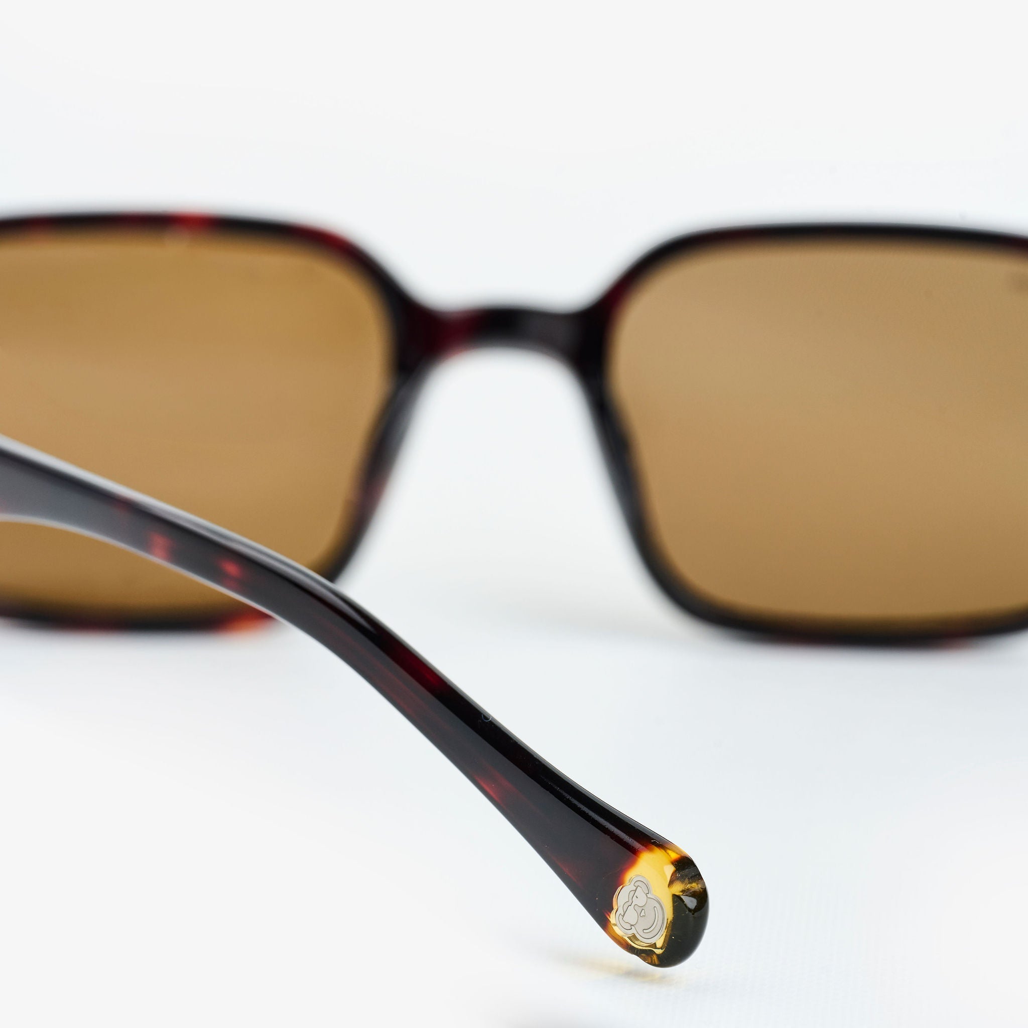 Safari Dark Brown