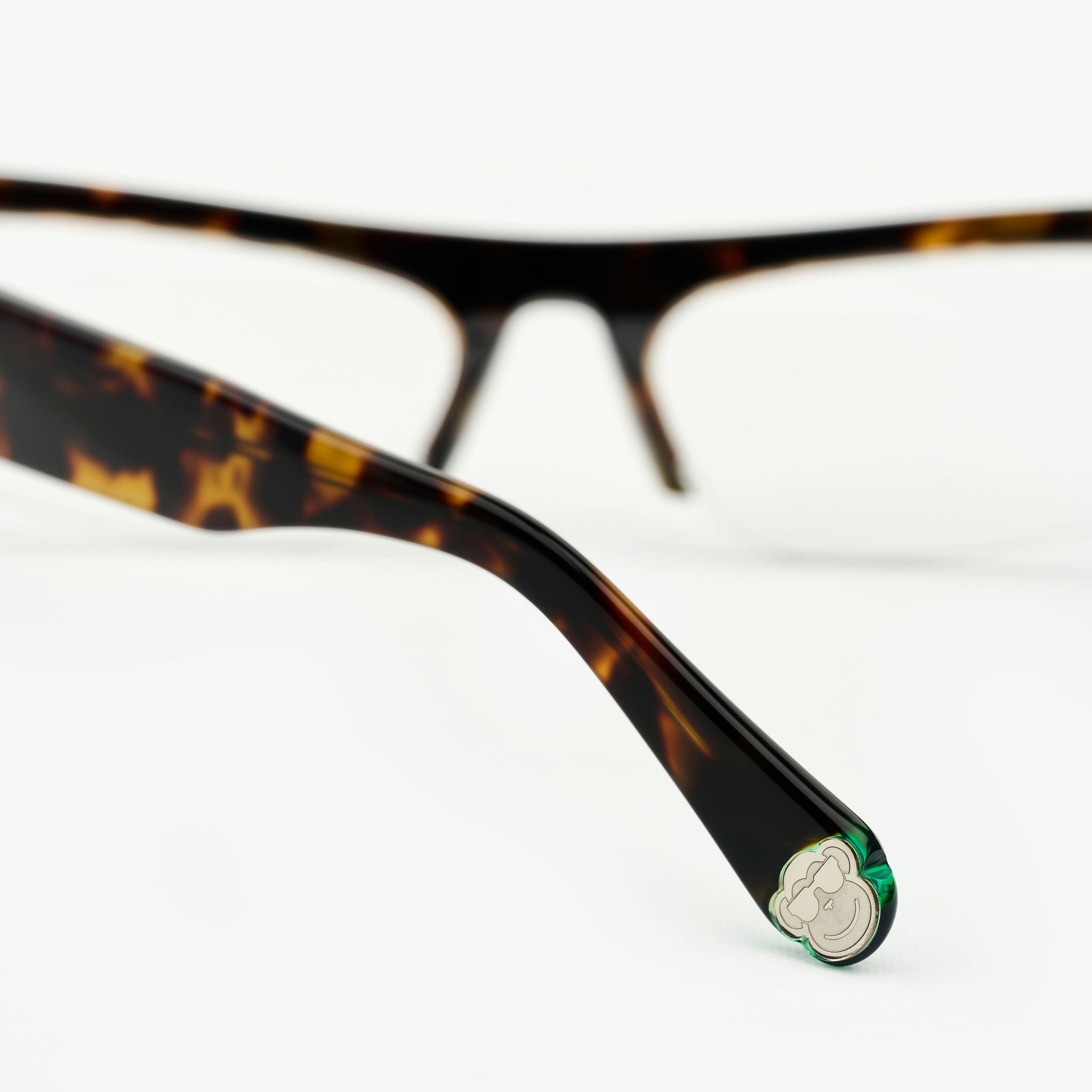 Agata Dark Brown Formuladas