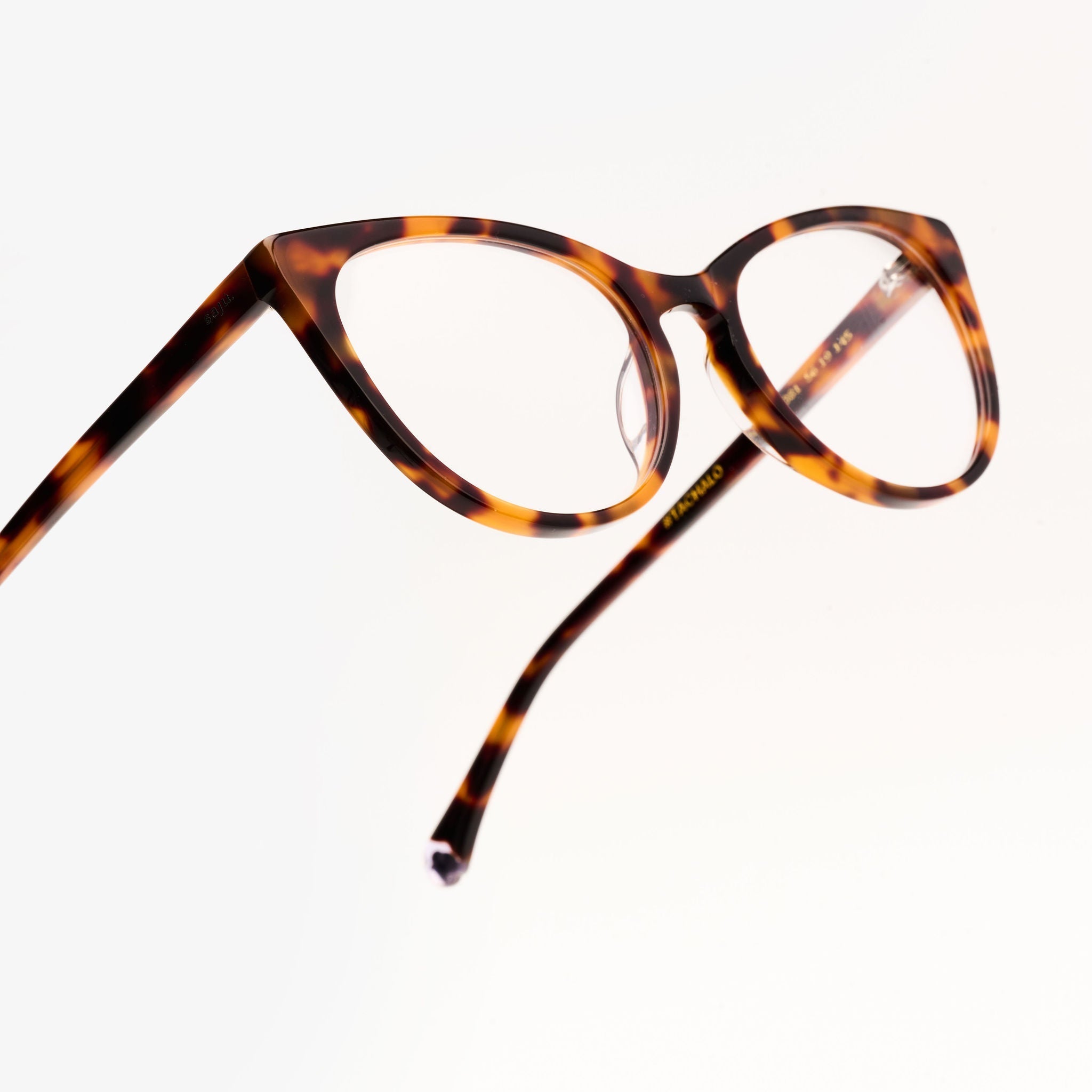 Vane Mid Brown Formuladas - Sajú Colombia